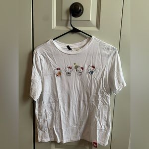 hello kitty h&m sanrio sports shirt